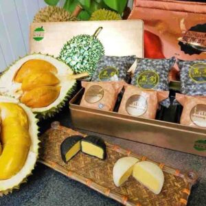Bánh trung thu nhân sầu riêng tươi Malaysia...