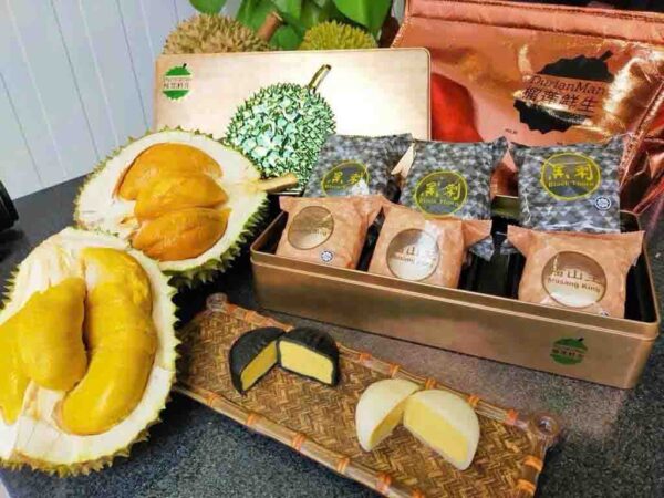 Bánh trung thu nhân sầu riêng tươi Malaysia...