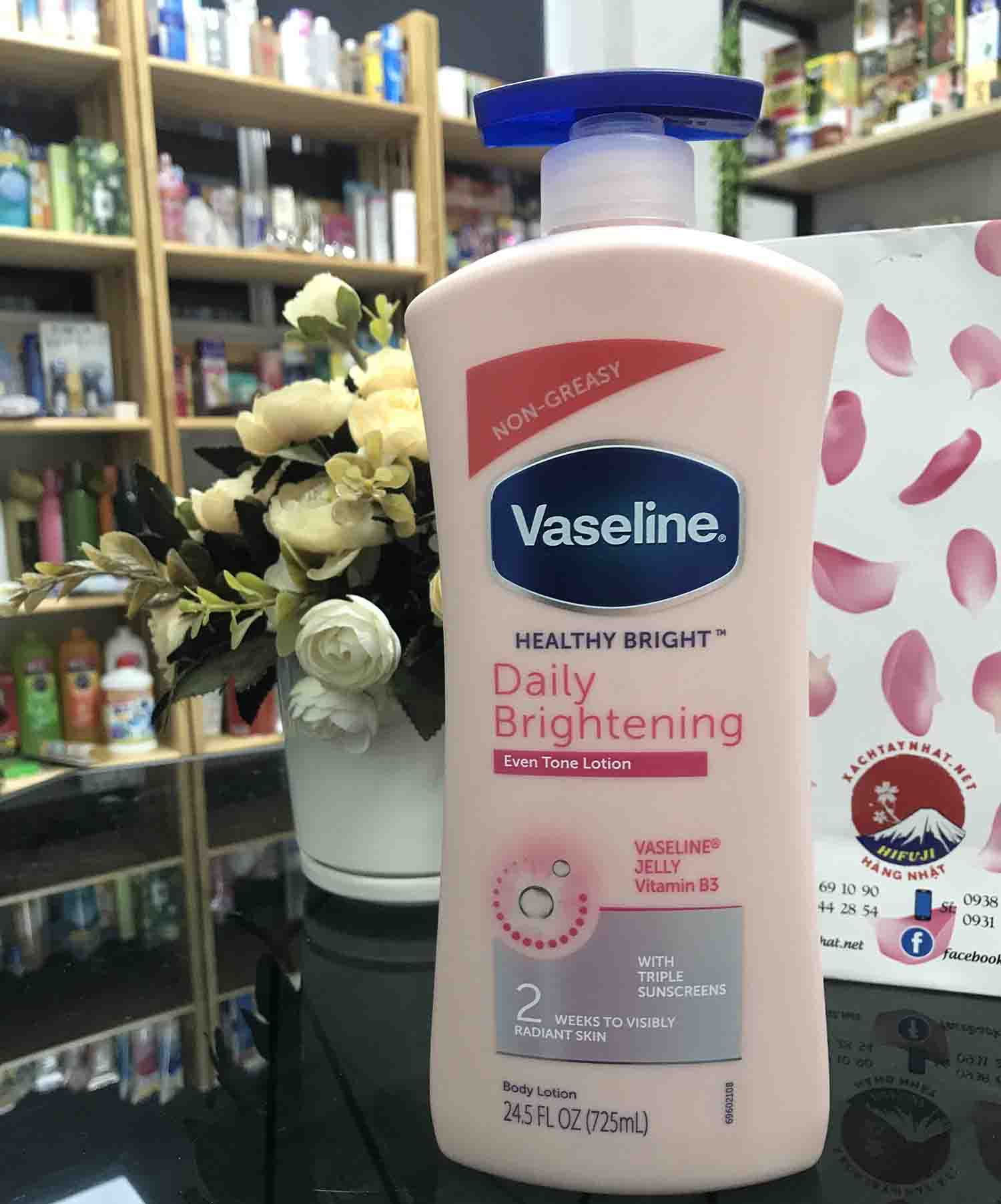 Dưỡng thể trắng da Vaseline Daily Brightening