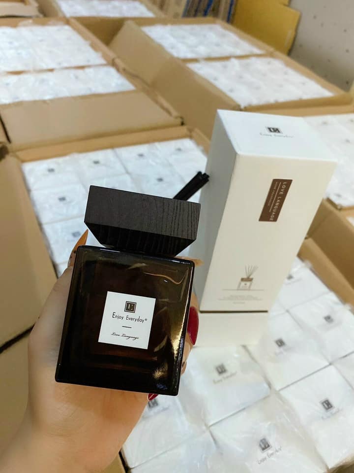 Everyday phiên bản nắp gỗ: được đánh giá có mùi hương giống nước hoa Tomford