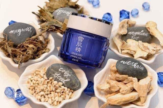 Mặt nạ Kose Sekkisei Herbal Gel có tốt không?