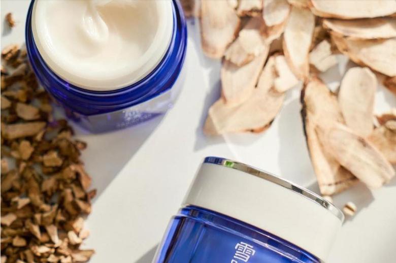 Mặt nạ Kose Sekkisei Herbal Gel có tốt không?