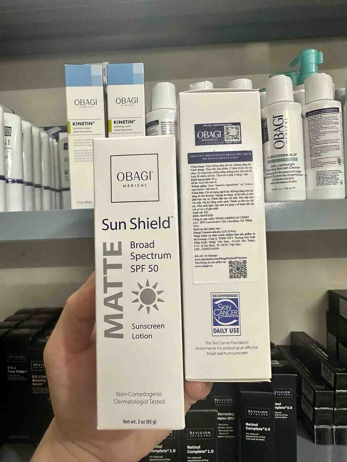 Kem Chống Nắng Obagi Sun Shield Matte Broad Spectrum SPF 50 Premium mẫu mới