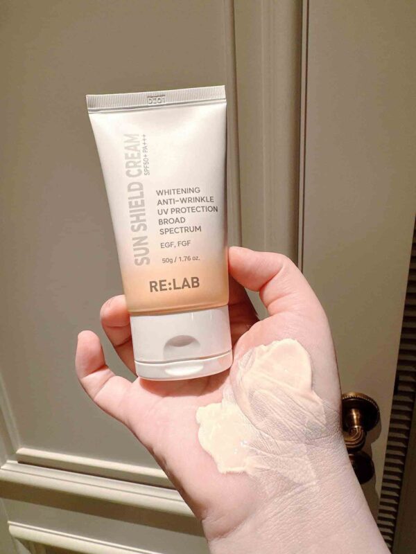 Kem chống nắng Relab Sun Shield Cream SPF 50 5...