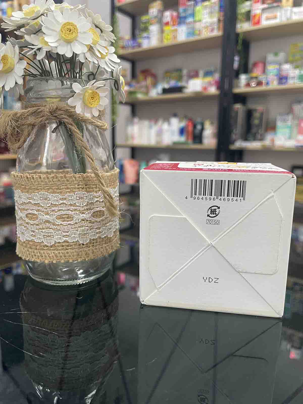 Kem dưỡng Sana 6 in 1 chiết xuất đậu nành
