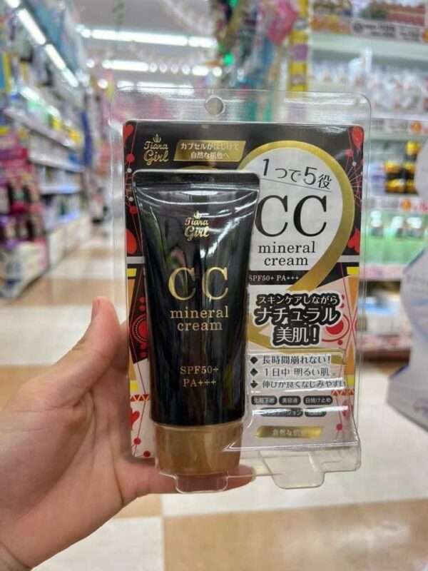 Kem nền trang điểm chống nắng CC Mineral ...