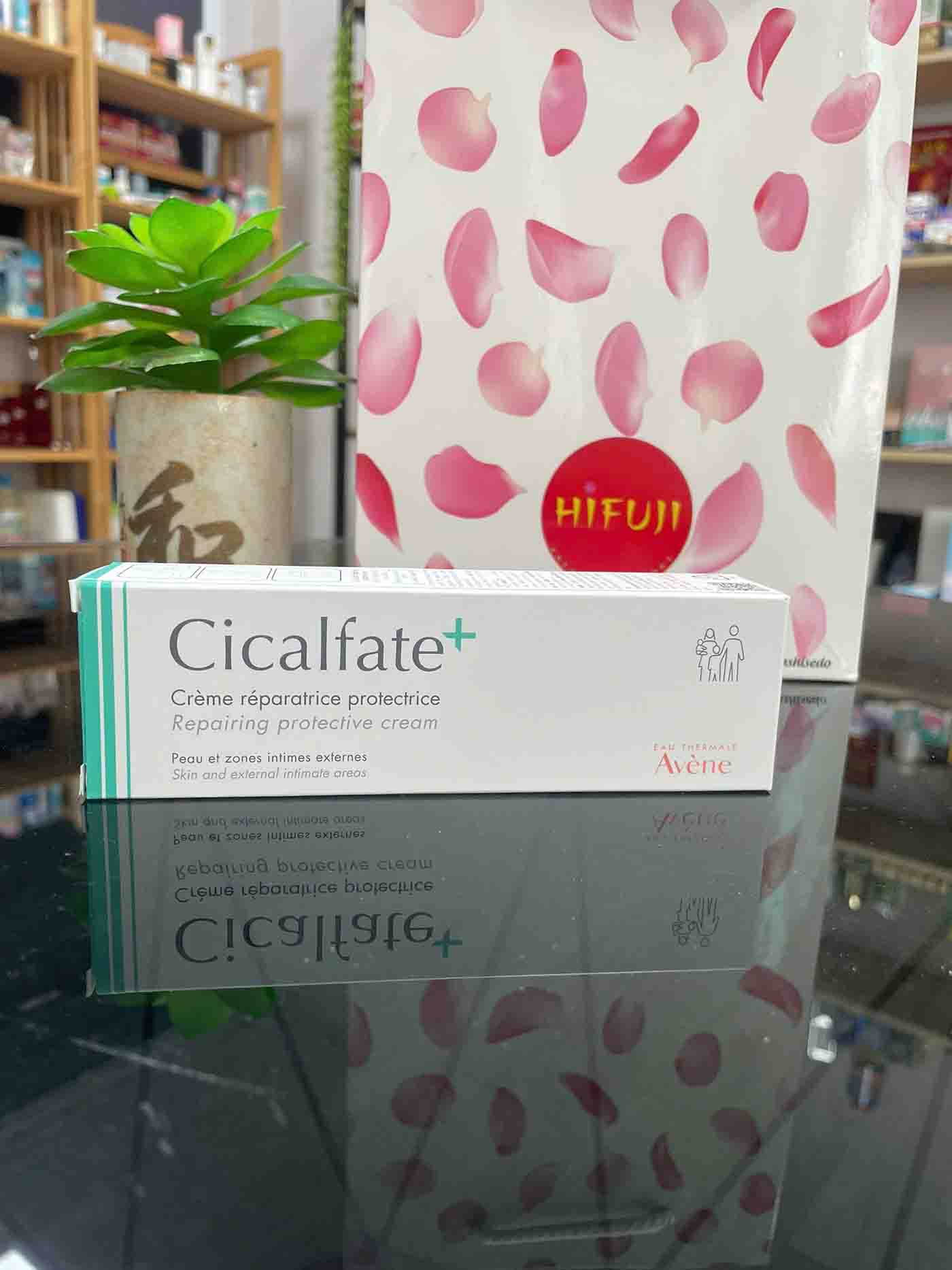 Kem trị sẹo thâm Avene Cicalfate Pháp 40ml