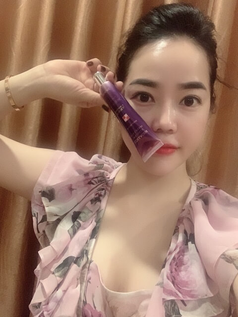 Kem mắt 3D Collagen Wrinkle Eye Cream có gây kích ứng da không?