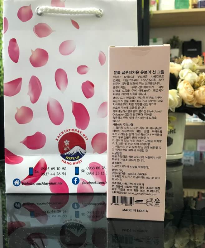 Kem chống nắng dưỡng trắng da MoonLook chính hãng mua ở đâu? Giá bao nhiêu?