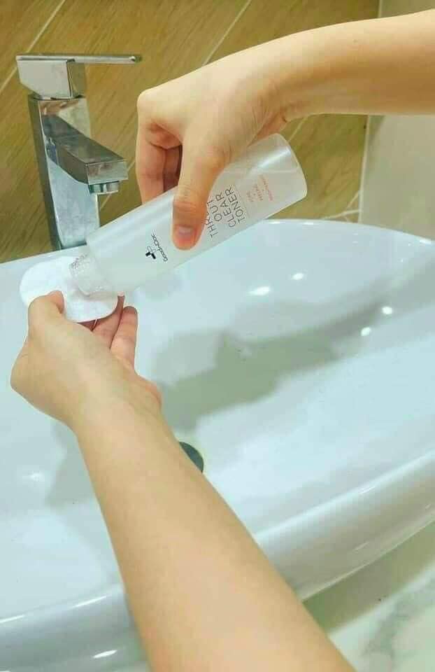 Những câu hỏi thường gặp khi sử dụng nước hoa hồng Three Out Clear