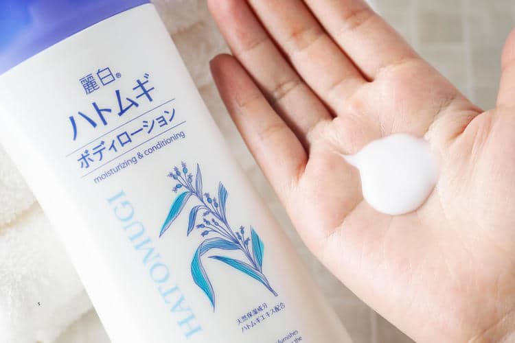 Sữa dưỡng thể Hatomugi BODY LOTION 250gr với thành phấn chính từ ý dĩ