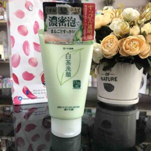 Sữa rửa mặt trà xanh Matcha Rohto Shirocha...
