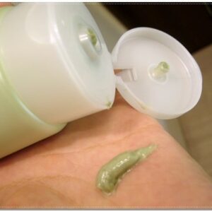 Sữa rửa mặt trà xanh Matcha Rohto Shirocha...