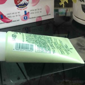 Sữa rửa mặt trà xanh Matcha Rohto Shirocha...
