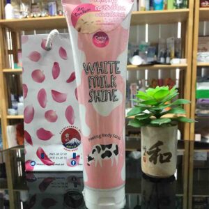 Tẩy Tế Bào Chết Cathy Doll White Milk Shine...