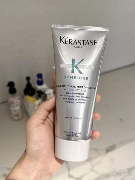 Tẩy da chết da đầu Kerastase Symbiose Micro...
