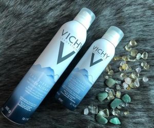 Xịt khoáng Vichy có tốt không?