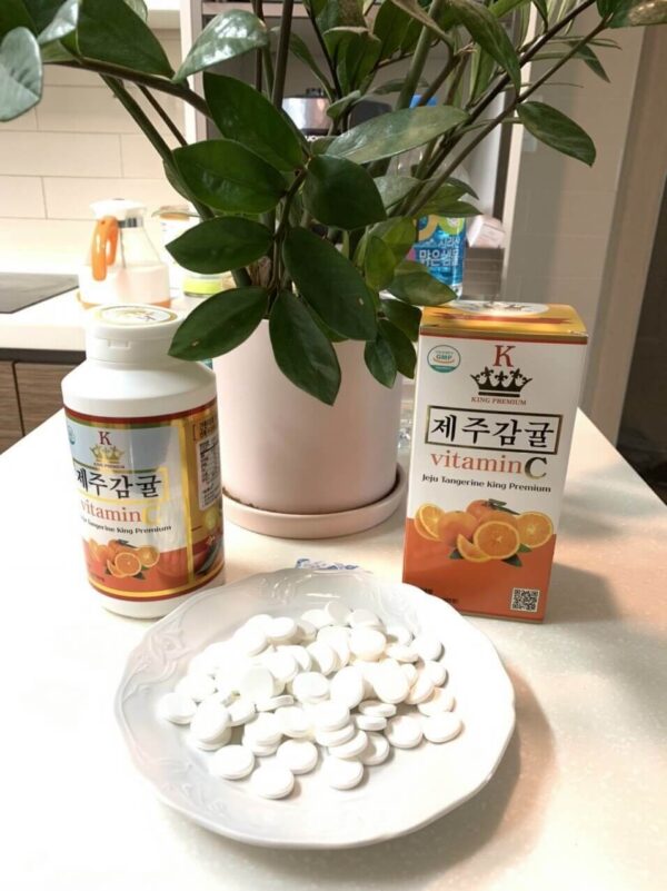 Viên Ngậm Vitamin C Jeju Tangerine King Premium...