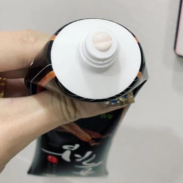 Kem đánh răng hắc sâm Hanil Black Ginseng To...
