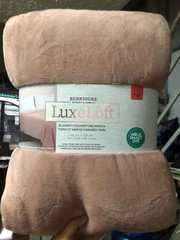 Chăn lông cừu Luxe Loft Berkshire Mỹ 249cm x...