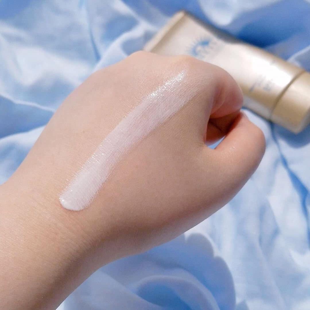 Review kem chống nắng Anessa Perfect UV Sunscreen Skincare Gel
