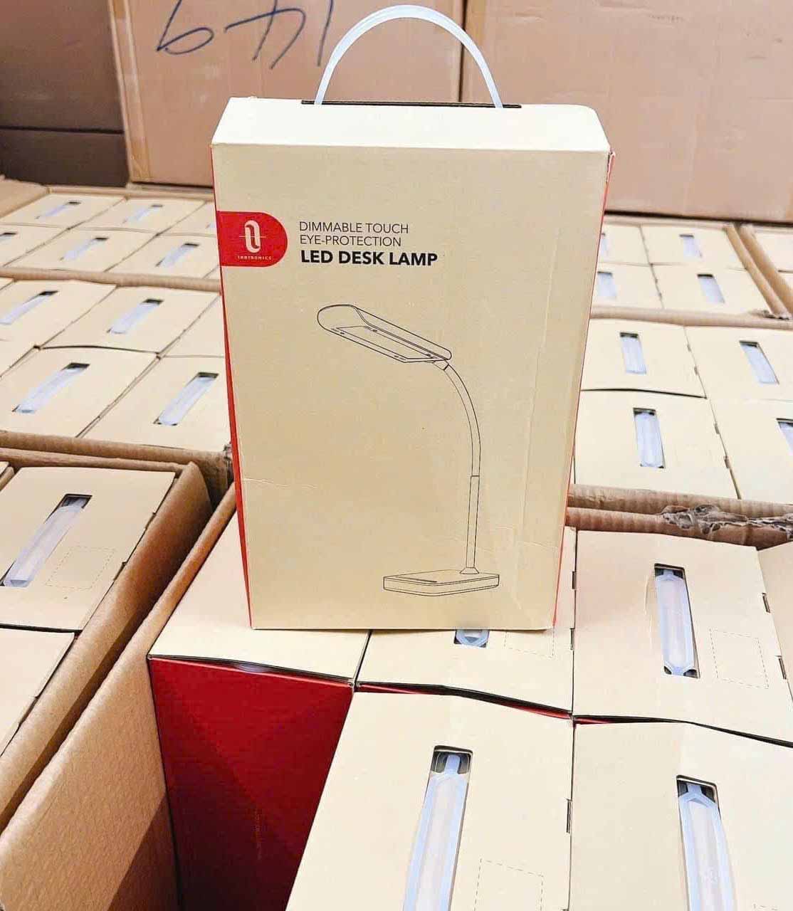 đèn học chống cận taotronics