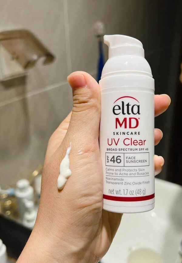 Kem chống nắng Elta MD 46 UV Clear Broad-Spect...