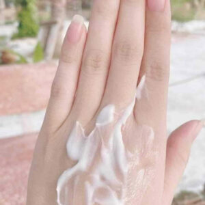 Kem dưỡng da tay Aura Beauty Hand Cream Nga 75m...