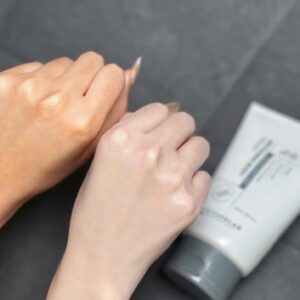 Kem dưỡng trắng da Kyung Lab Whitening Body C...