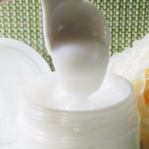 Kem dưỡng Kose White 6 in 1 Moisture Mild Perfe...