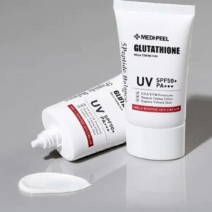 Kem chống nắng Medipeel Glutathione Mela Tonin...