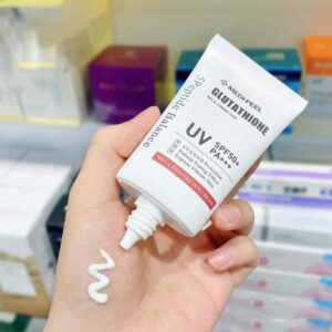 Kem chống nắng Medipeel Glutathione Mela Tonin...