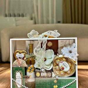 Hộp quà tết trong suốt QTBK72