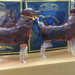 Rượu con chó của Nga Armenian Cognac