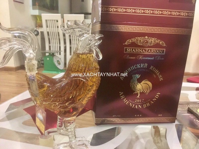 Rượu con gà Nga