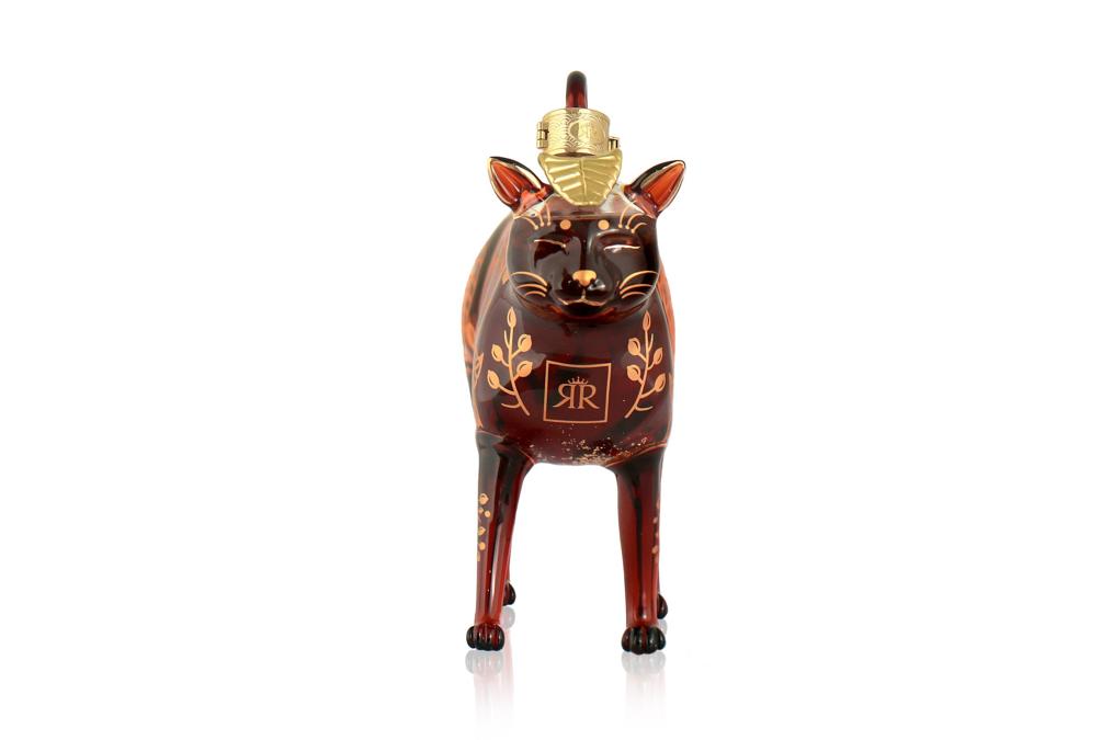 Rượu mèo đứng