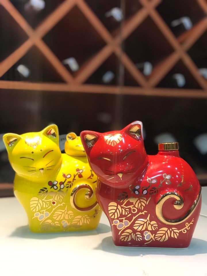 ruou con meo su Umeshu ROYAL UMESHU Gold 23K 500ml