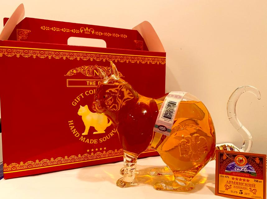 Giới thiệu về rượu con mèo Nga