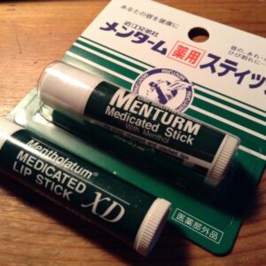 Son dưỡng môi Menturm Omi Medicated Stick XD