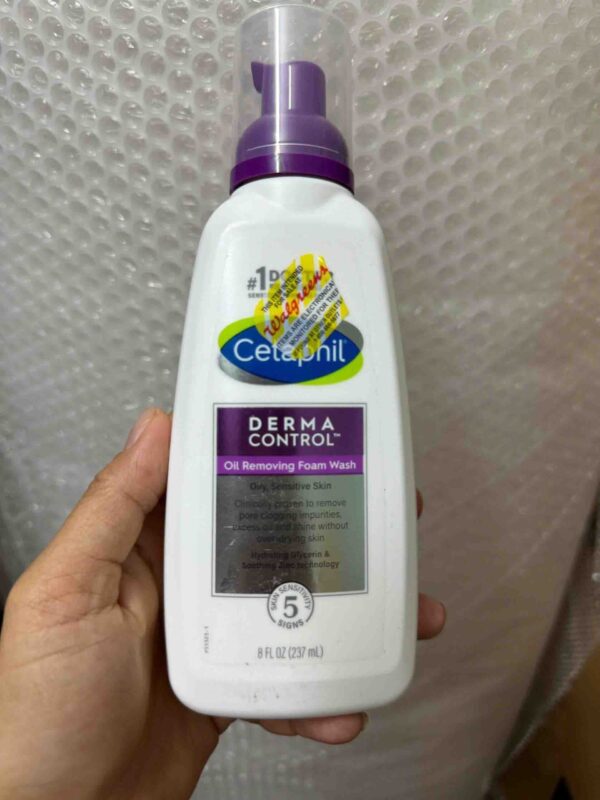 Sữa rửa mặt Cetaphil Dermacontrol Foam Wash ...