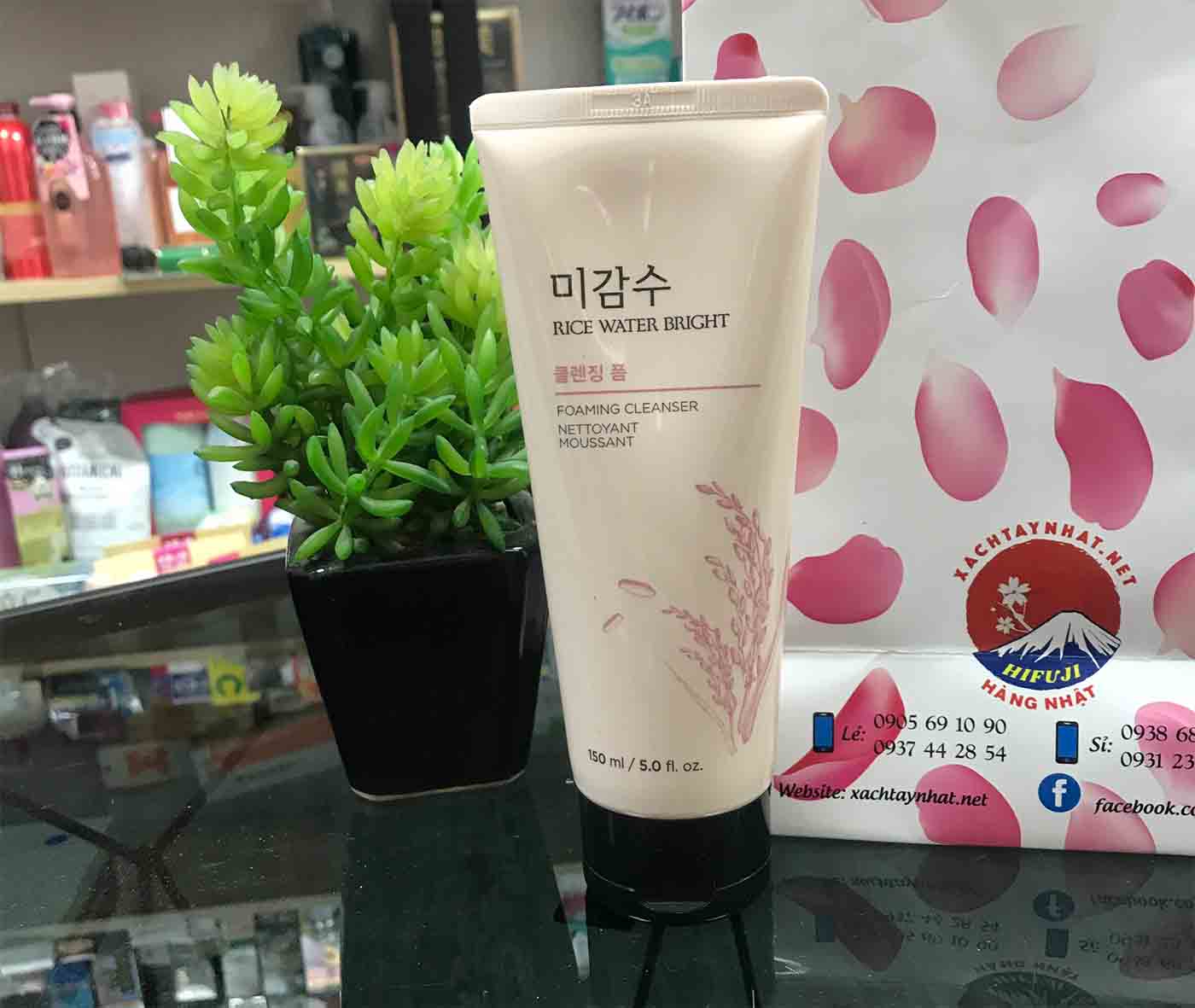 sữa rửa mặt gạo Hàn Quốc