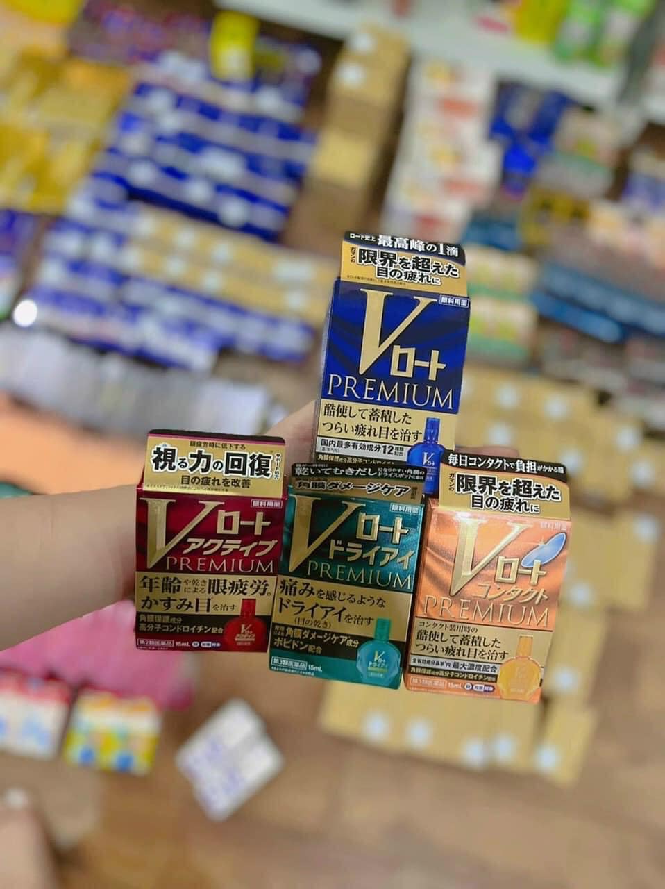 Nhỏ mắt Rohto V Premium có mấy loại?