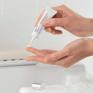 Kem dưỡng sáng da mắt Zo Skin Health Eye Bri...